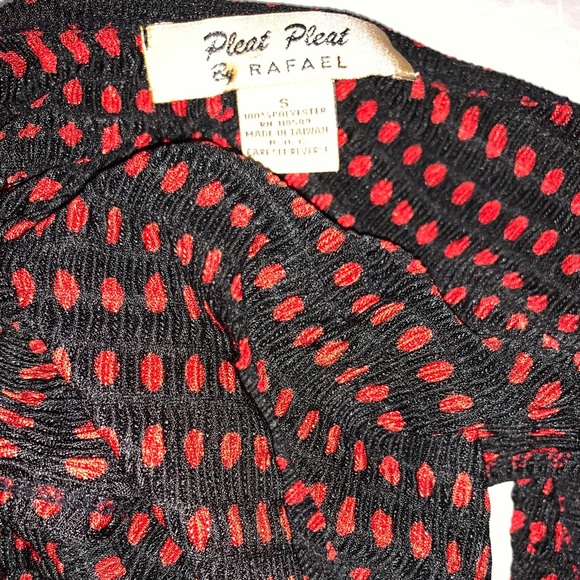 PLEAT PLEAT by RAFAEL NEIMAN MARCUS Pleated top - Picture 5 of 5